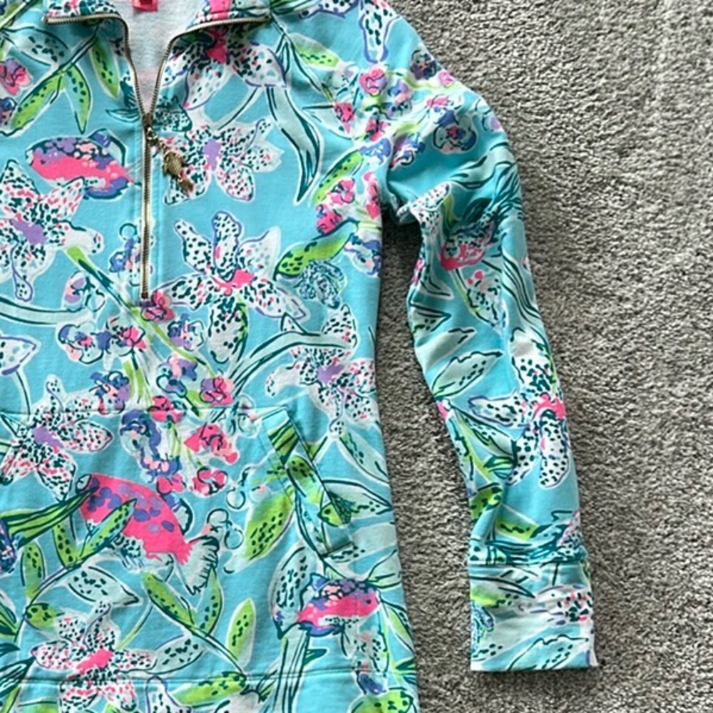 Lilly Pulitzer UPF 50+ Skipper Popover Bali Blue Sway This Way - Picture 7 of 9